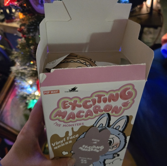 Labubu Sesame Bean - Exciting Macaron - Picture 4 of 4